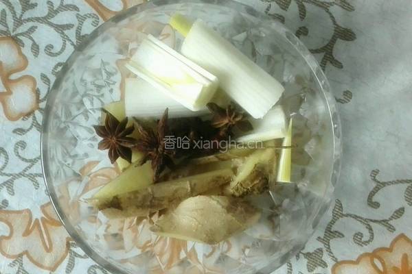 鸡肉烧土豆的做法图解1