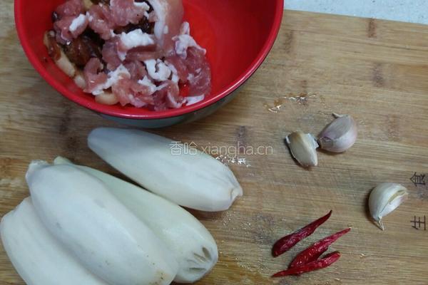 家常嫩藕炒肉的做法图解1
