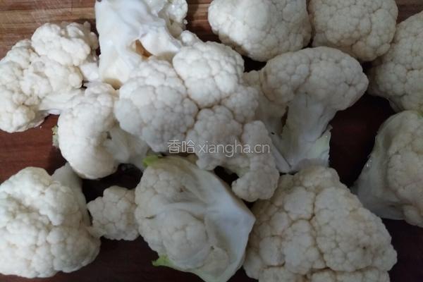 菜花炒肉的做法图解3
