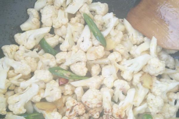 菜花炒肉的做法图解10