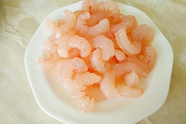 青瓜虾仁的做法图解1