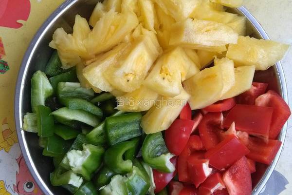 菠萝咕噜肉的做法图解4