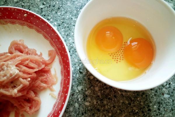 线椒炒肉丝的做法图解4