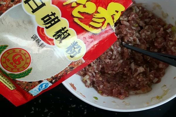 娃娃菜炖狮子头的做法图解3