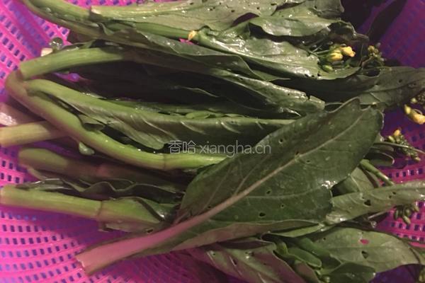 瘦肉炒菜心的做法图解2