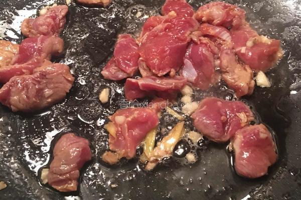 瘦肉炒菜心的做法图解5
