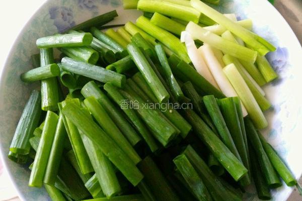 香葱炒鸡蛋的做法图解2
