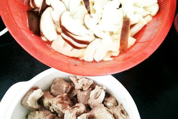 煲仔饭的做法图解1
