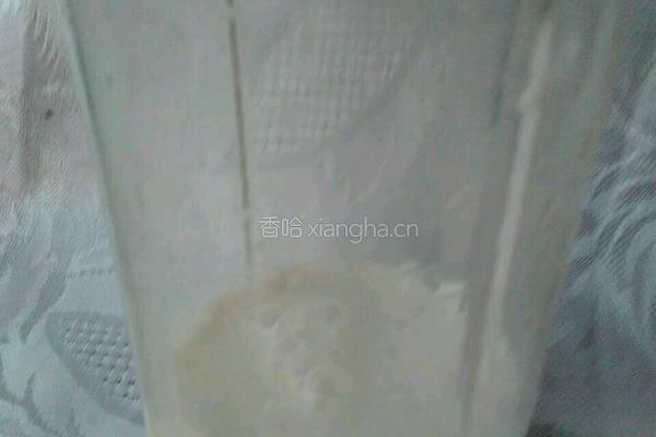 菠萝奶昔的做法图解3