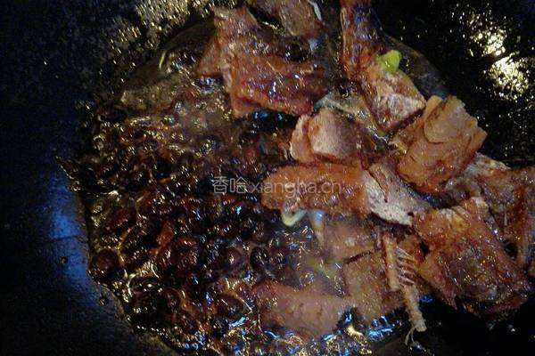 豆豉鲮鱼油麦菜的做法图解6