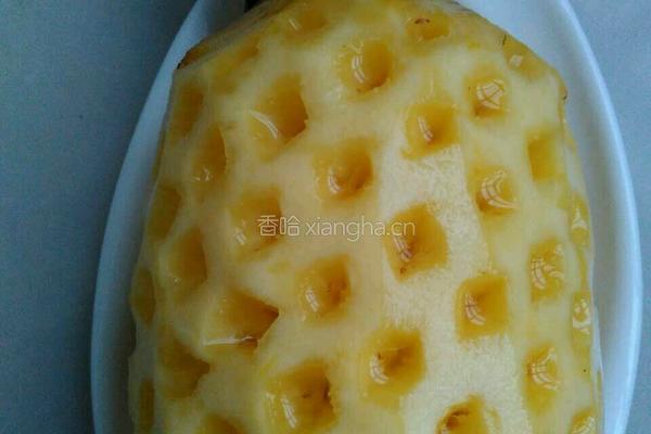 菠萝果酱的做法图解1