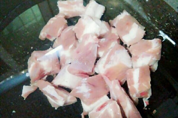 排骨烧土豆的做法图解2