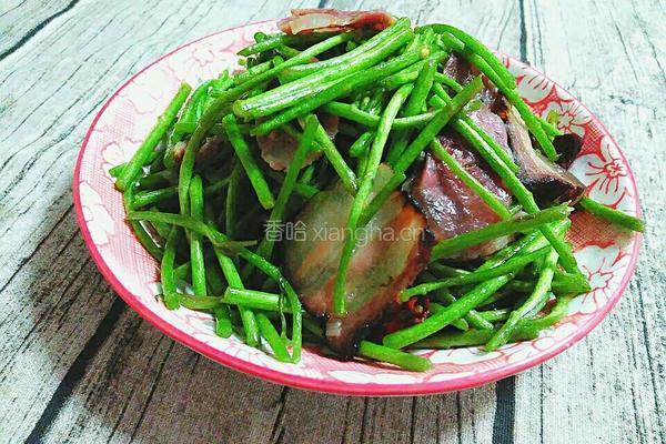 腊味炒泥蒿的做法图解6