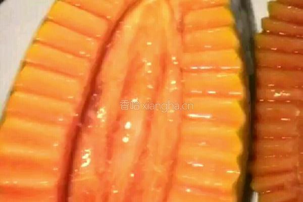 木瓜纯牛奶的做法图解1