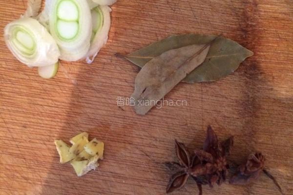 小鸡炖土豆粉条的做法图解3