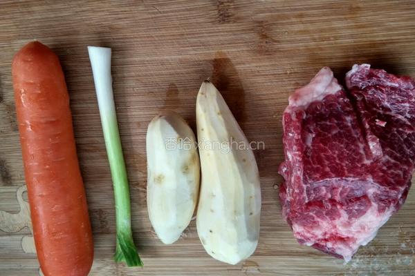 番薯咕噜肉的做法图解1