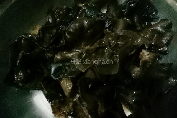 菠萝炒木耳的做法图解4
