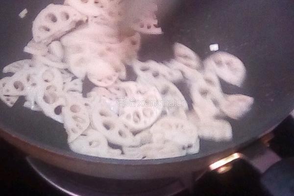 酸甜藕片的做法图解6