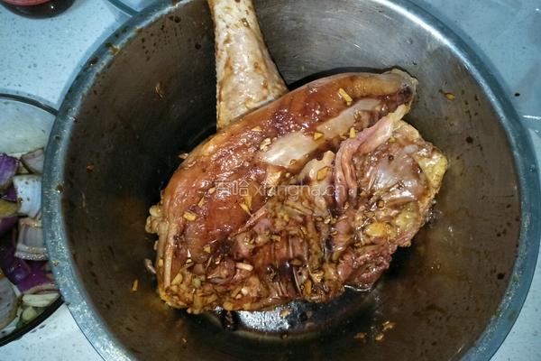烤三黄鸡的做法图解3
