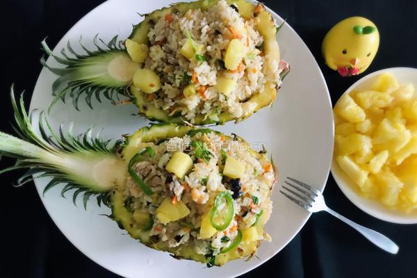 菠萝虾仁蛋炒饭的做法图解20