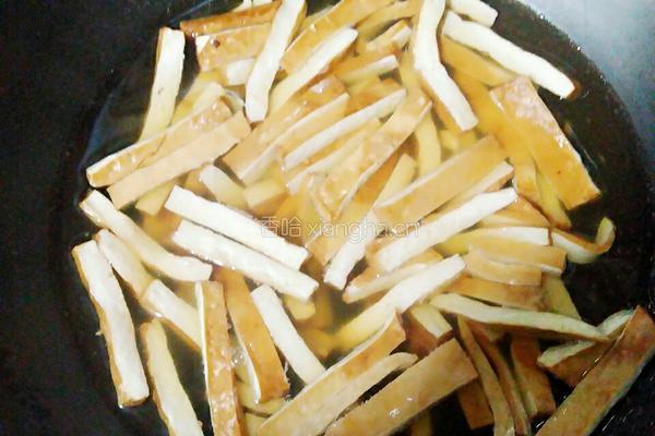 香干炒肉丝的做法图解3