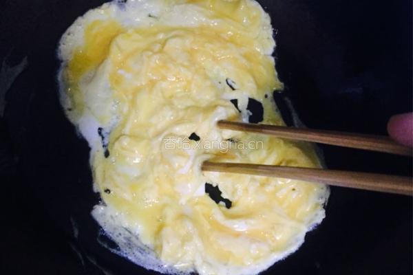 蔬菜蛋炒饭的做法图解3
