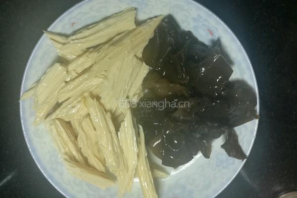 腐竹炒肉的做法图解5