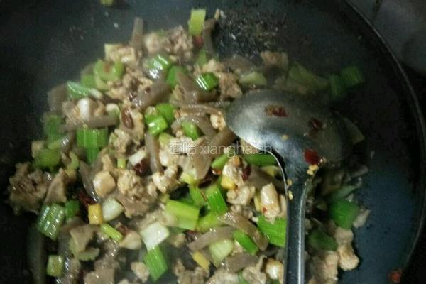 三椒兔肉的做法图解5
