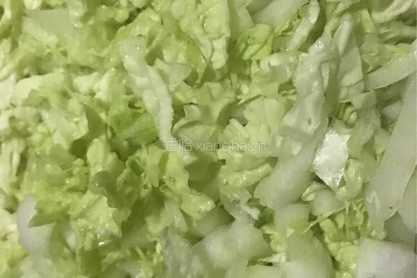 三鲜白菜肉包子的做法图解2