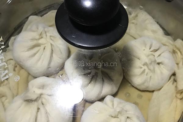 三鲜白菜肉包子的做法图解8