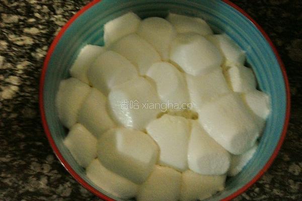 抹茶味草莓牛轧糖的做法图解4