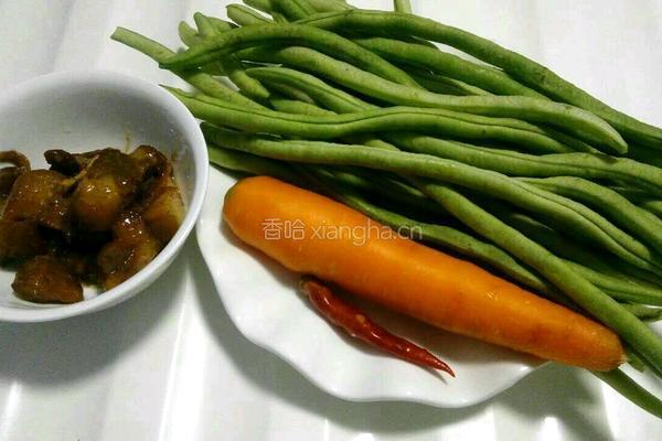 豆角炒肉的做法图解1