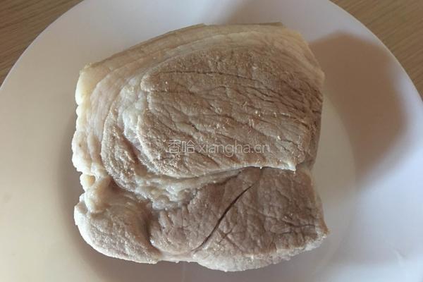 豆角土豆炖肉的做法图解1