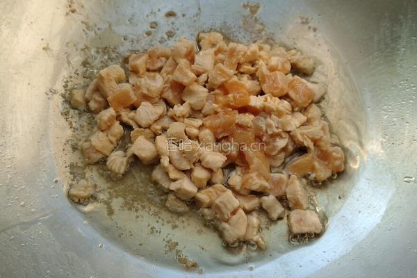 青椒炒鸡丁的做法图解4