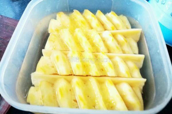菠萝咕噜素肉的做法图解2