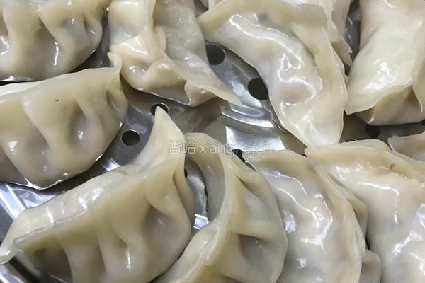 白菜猪肉饺子的做法图解6