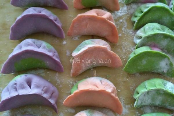 彩色蔬菜汁饺子的做法图解6