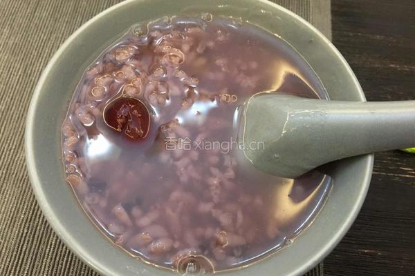 黑米蜂蜜粥的做法图解3