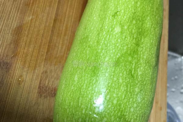 虾米角瓜小炒菜的做法图解1
