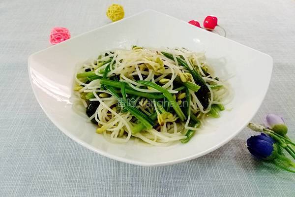 菠菜炒黄豆芽的做法图解11