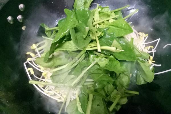 菠菜炒黄豆芽的做法图解10