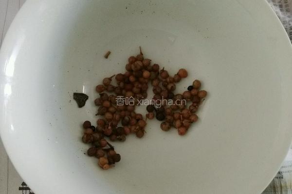 猪肉西葫芦饺子馅的做法图解4