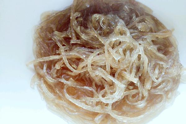 娃娃菜炖粉条的做法图解2