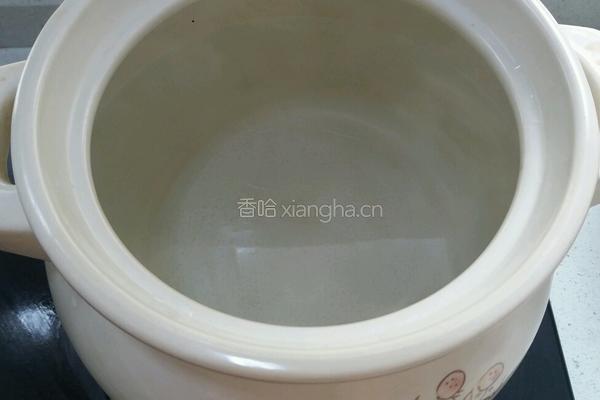 淮山玉米猪骨汤的做法图解3