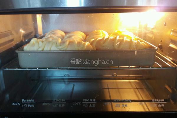 卡士达酱奶油面包的做法图解14