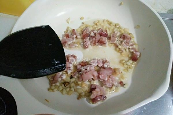 鸡蛋肉酱的做法图解3