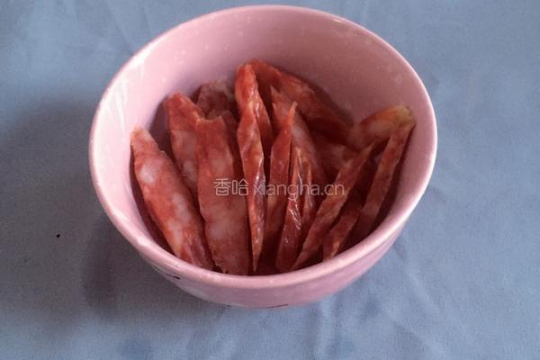 芹菜炒腊肠的做法图解2