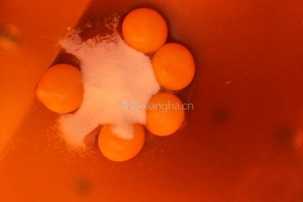 斑马纹双色戚风蛋糕的做法图解3