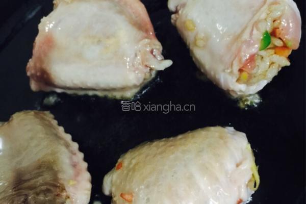 鸡翅包饭配秋葵的做法图解6