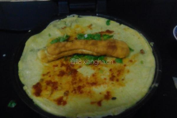 摊杂粮煎饼的做法图解8